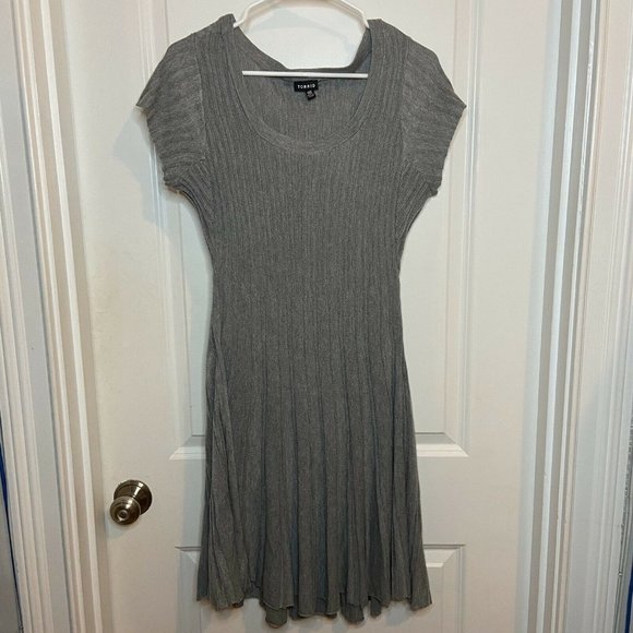 torrid Dresses & Skirts - Torrid Super Soft Sweetheart Grey Knit Sweater Fluted Skater Dress Ribbed 00 M/L